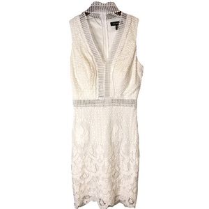 COPY - JODI CHRISTOP•HER size 0 lace body hugging off white dress.  GUC.